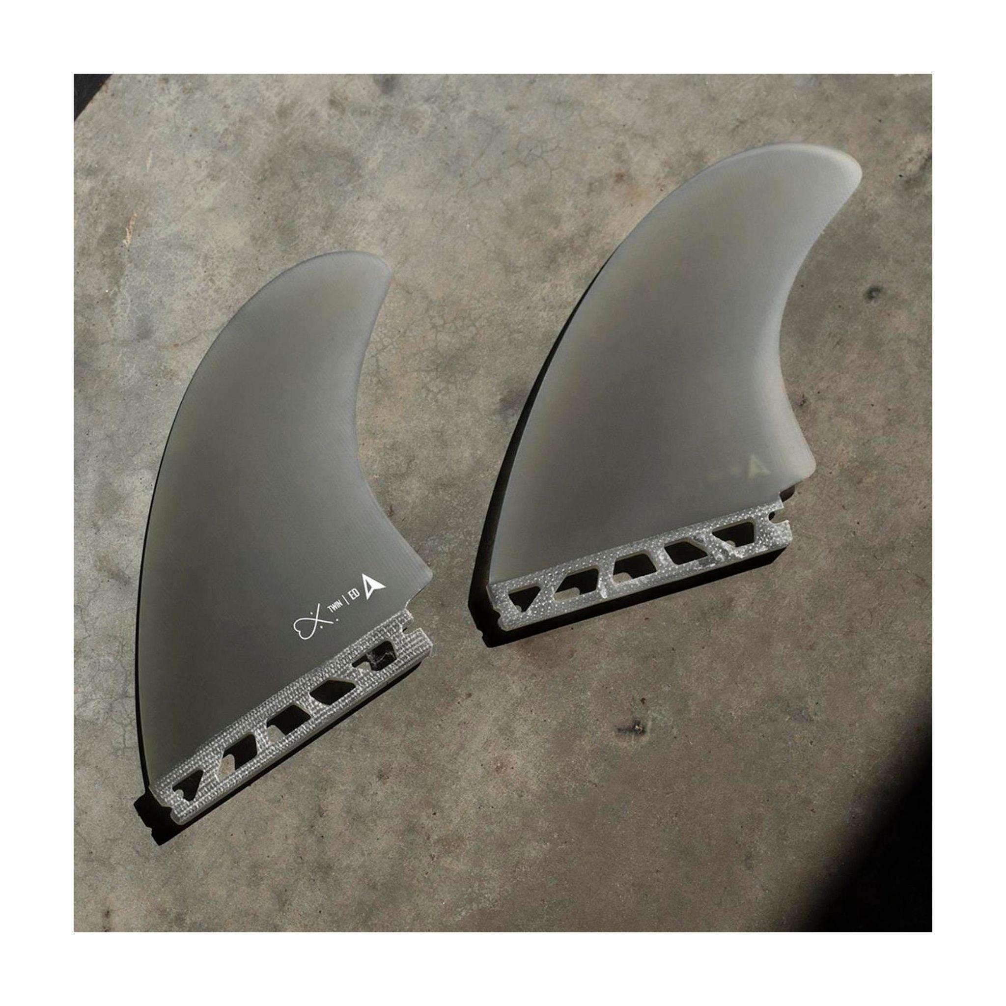 ROAM Twin Fin Set Eduard Delpero 5.5 L Black