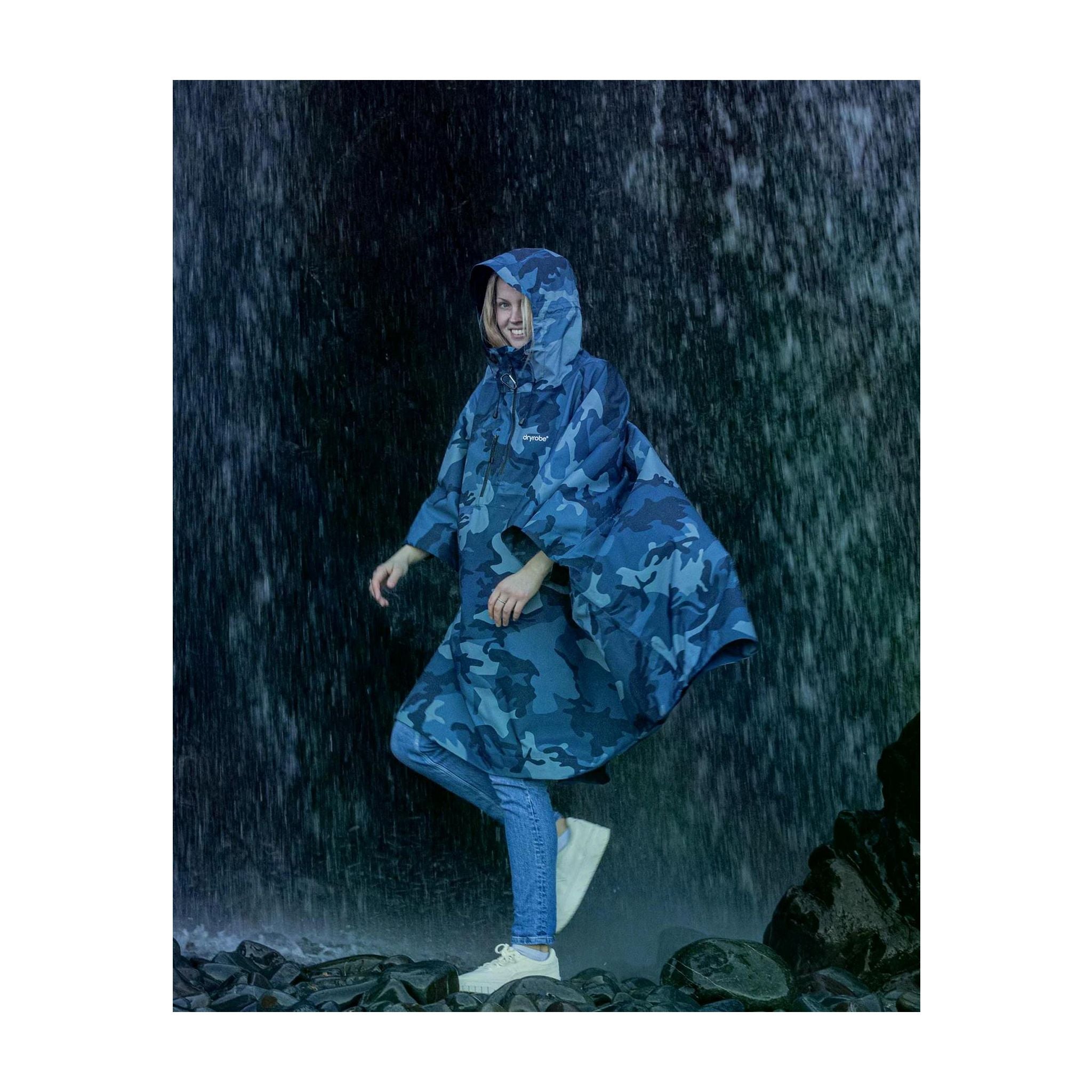 DRYROBE waterproof rain poncho
