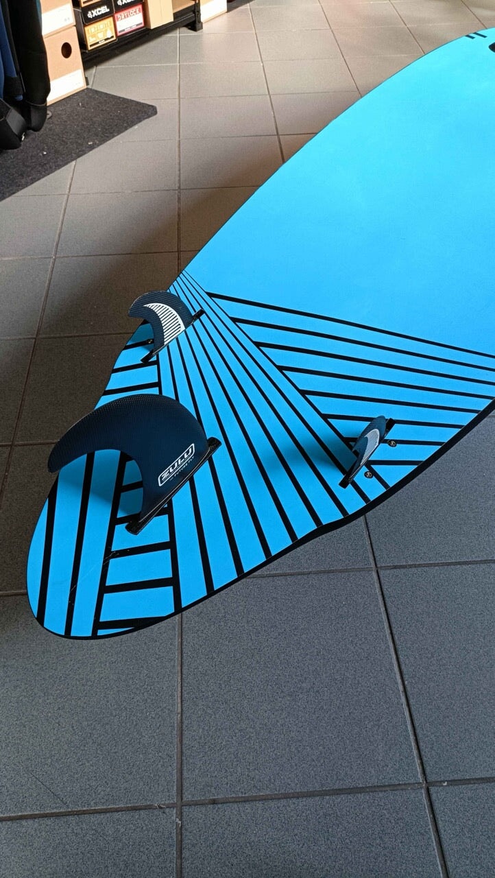 windsurfplank blue rabbit 95 gebruikt