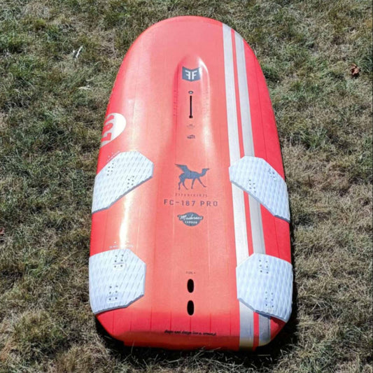 Future Fly Flying Camel Pro 187Lused)