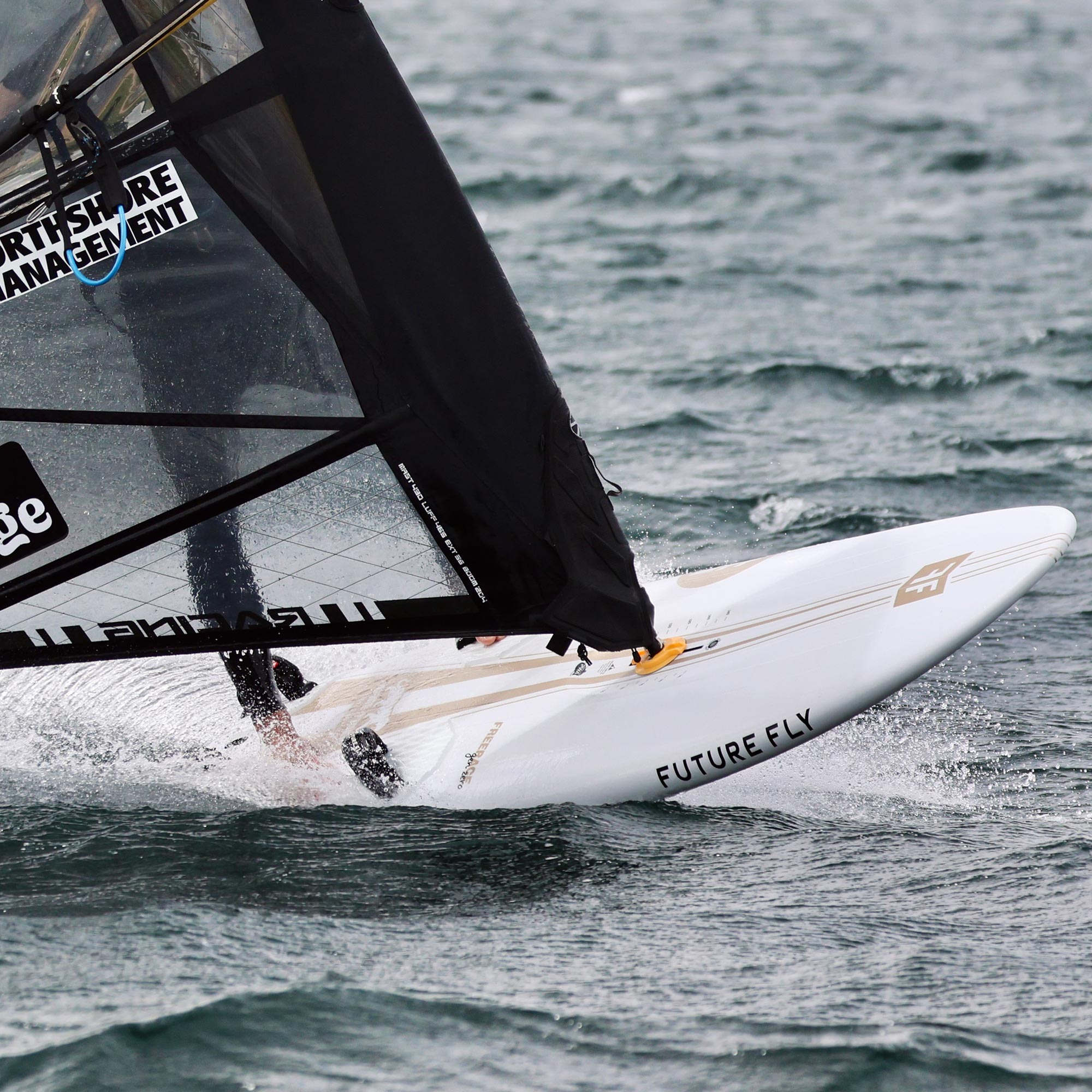 Future Fly White Tiger freerace windsurfing board