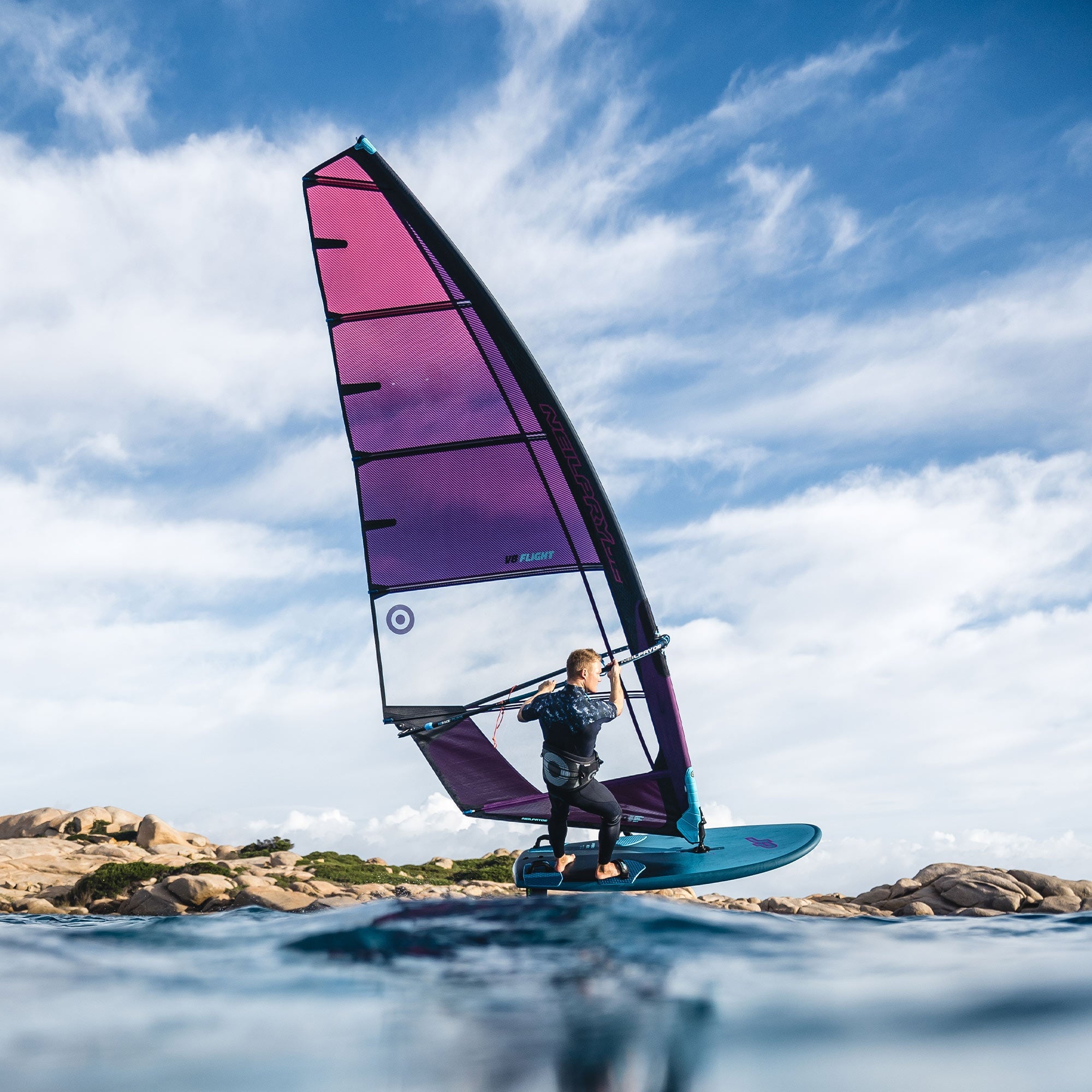 windsurfingsail windsurfsegel NeilPryde V8 Flight 2024