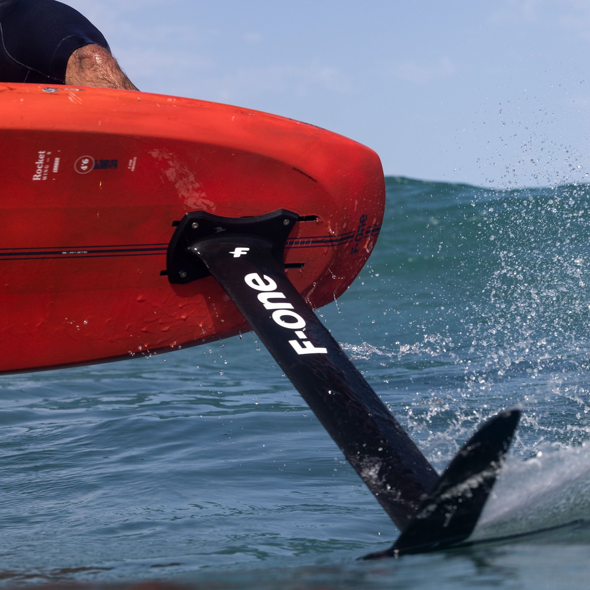 wingfoil wing foil mast f-one Carbon mast